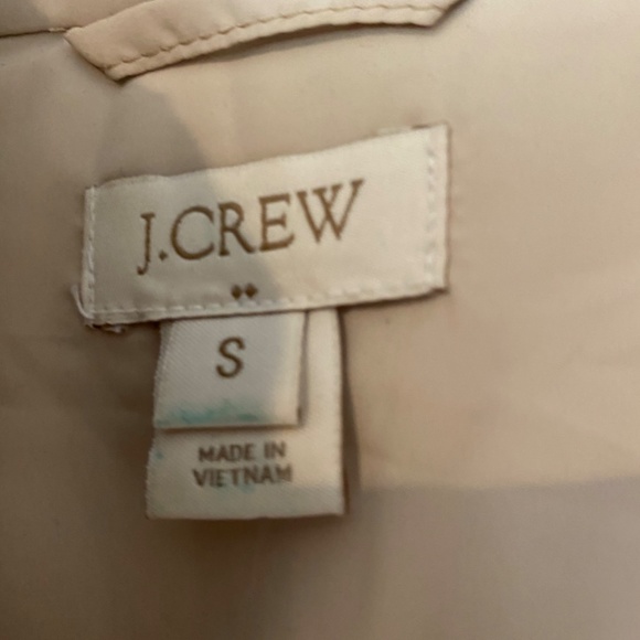 J.Crew Women’s Quilted Vest in Cream - Picture 2 of 3